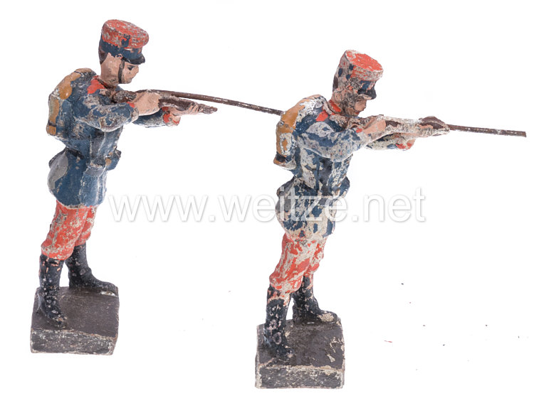 Lineol - 1. Weltkrieg Frankreich 2 Soldaten in blauer Uniform mit Tornister stehend schießend Bild 2