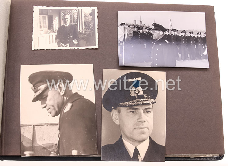 Kriegsmarine Fotoalbum, Fregattenkapitän bei einer Indienststellung eines U-Boot Bild 2