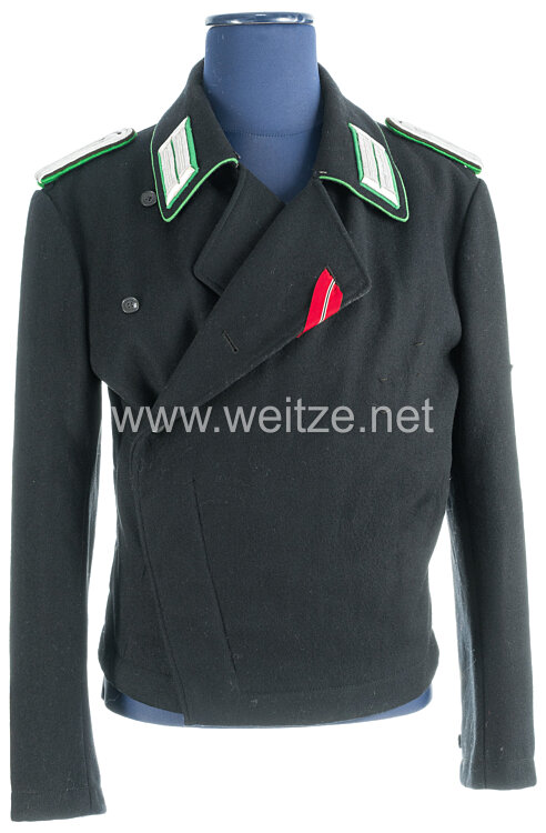 Polizei-Felddivision schwarze Panzerjacke und Schiffchen für einen Leutnant der Polizei-Panzerjäger-Kompanien Bild 2